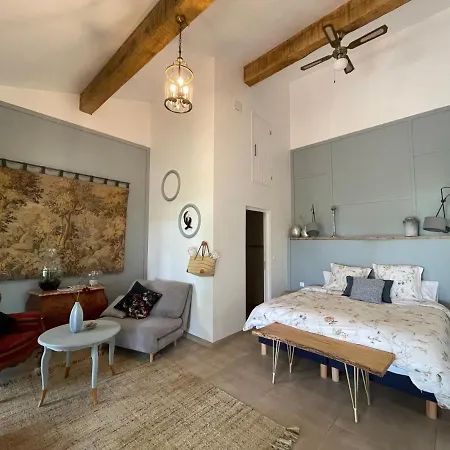 Chambre D'Hotes Sauge Chez Brunet 3*