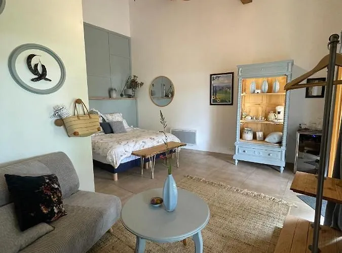 فندق مبيت وإفطار Chez Brunet D'hotes Et Gondrin