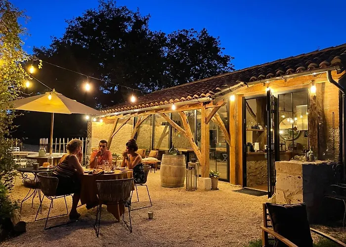 Chez Brunet D'hotes Et 3* Gondrin