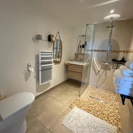 Chez Brunet D'hotes Et Bed & Breakfast 3*