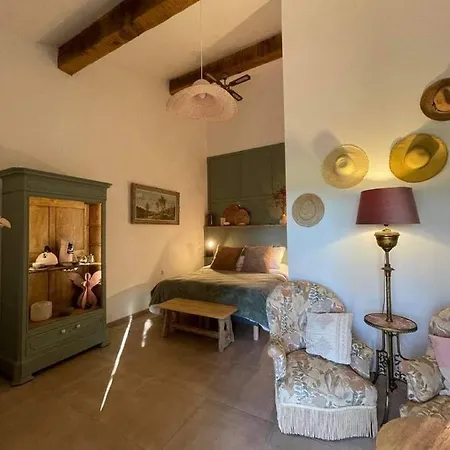 Chez Brunet D'hotes Et 3* Gondrin