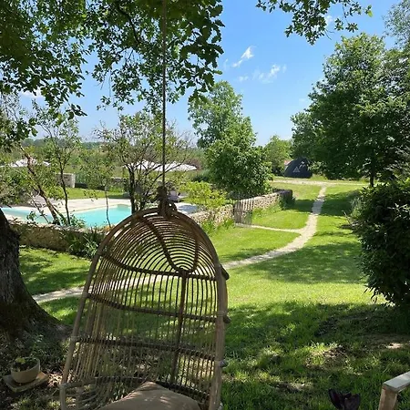 Chez Brunet D'hotes Et Bed & Breakfast 3*