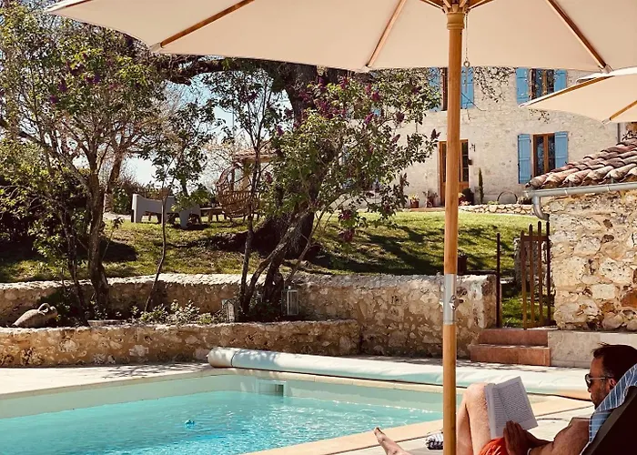 Chez Brunet D'hotes Et Bed & Breakfast 3*