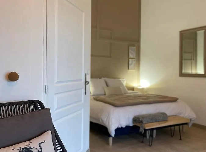 Chez Brunet D'hotes Et 3* Gondrin